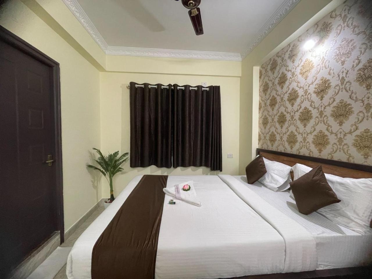 Hotel East Park Electronic City Bangalore Phòng bức ảnh